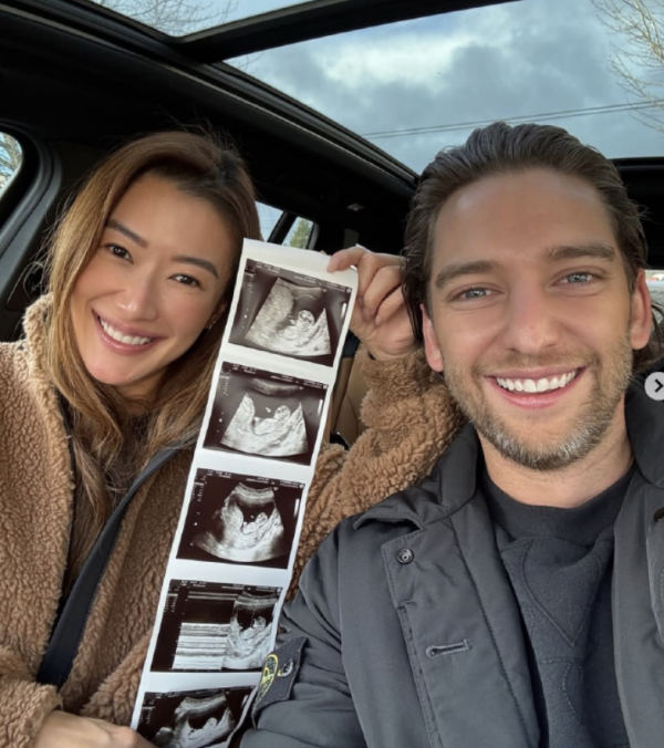 可盈配资 谢霆锋妹妹谢婷婷晒二胎喜讯, 外国老公喜笑开颜, 孩子不再姓谢