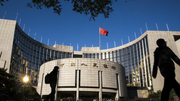 乾富策略 中国人民银行与欧央行、瑞士央行、匈牙利央行续签双边本币互换协议